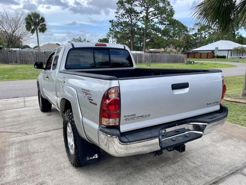 Silver 2006 Toyota Tacoma Access Cab
