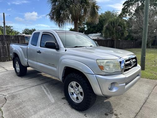 Silver 2006 Toyota Tacoma Access Cab