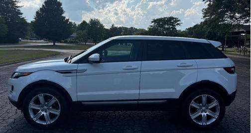 White 2014 Land Rover Range Rover Evoque Pure