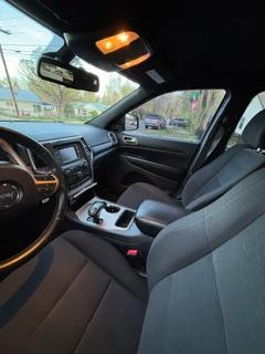 Blue 2015 Jeep Grand Cherokee Laredo