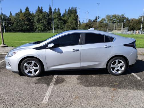 2018 Chevrolet Volt LT