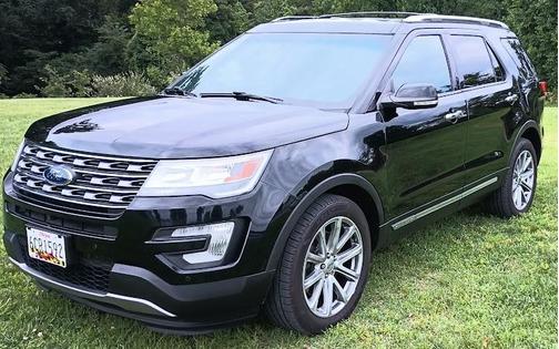 Black 2016 Ford Explorer Limited