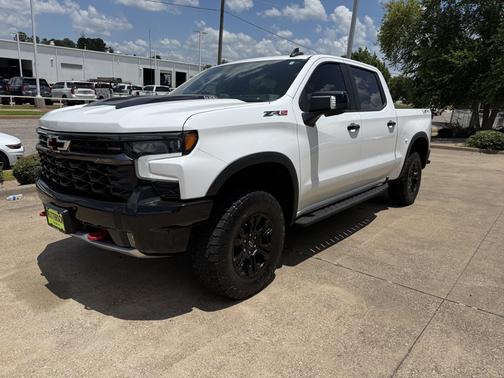 White 2022 Chevrolet Silverado 1500 ZR2