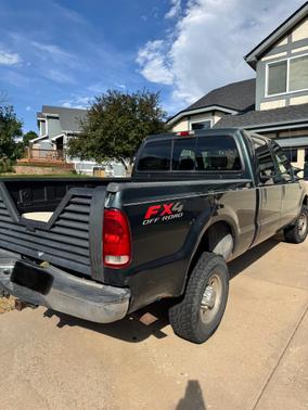 2004 Ford F-350 Lariat Crew Cab Super Duty