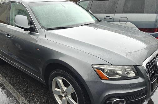 Gray 2012 Audi Q5 3.2 Premium Plus