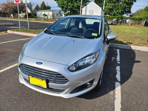 Silver 2019 Ford Fiesta SE