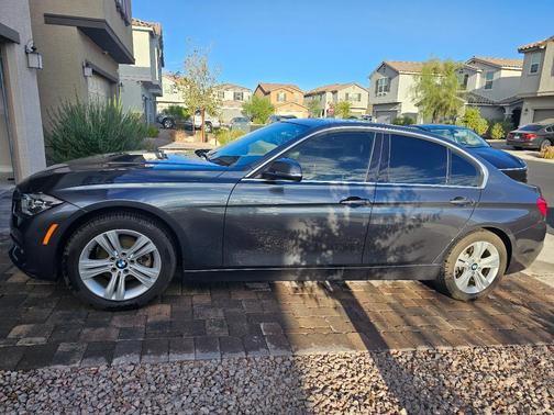 Gray 2018 BMW 330 i