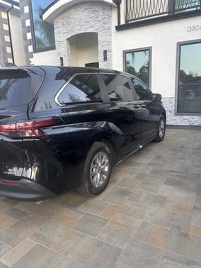 2022 Toyota Sienna XLE