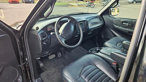 2000 Ford F-150 XLT SuperCab Flareside