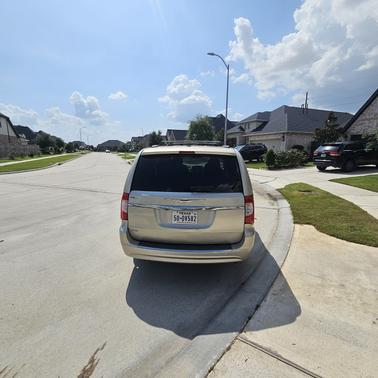 2014 Chrysler Town & Country Touring