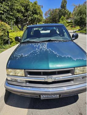 1998 Chevrolet S-10 LS