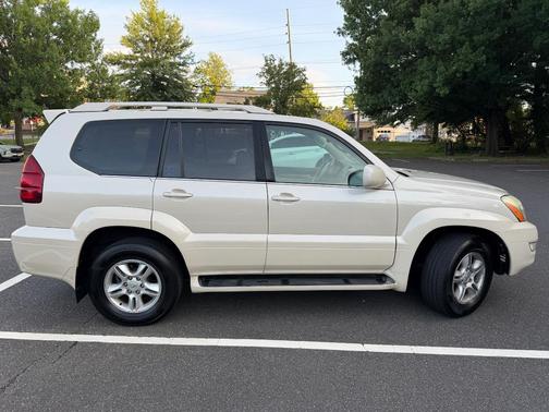 Gold 2003 Lexus GX 470 Base