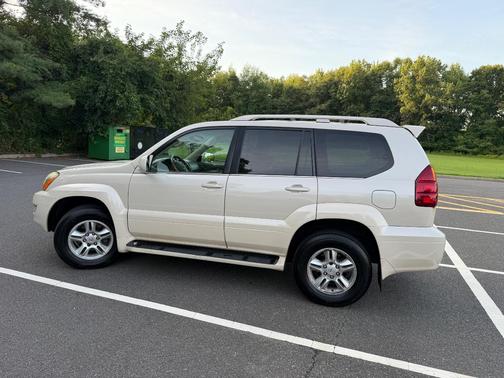 Gold 2003 Lexus GX 470 Base