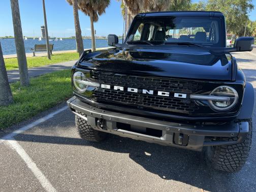 Photo 2 of 14 of 2022 Ford Bronco Wildtrak Advanced