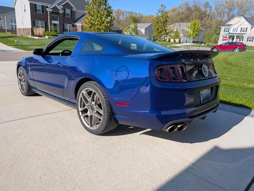 Blue 2014 Ford Mustang Shelby GT500