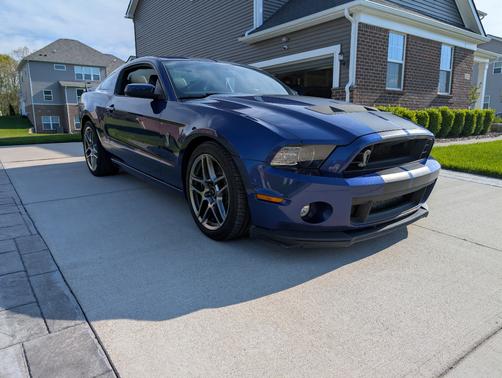 Blue 2014 Ford Mustang Shelby GT500