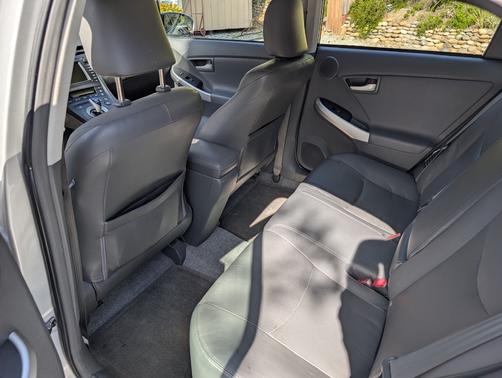 Silver 2011 Toyota Prius II
