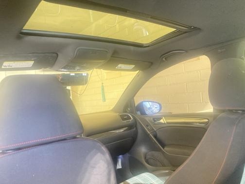 2010 Volkswagen GTI 4-Door