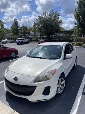 2013 Mazda Mazda3 i Sport