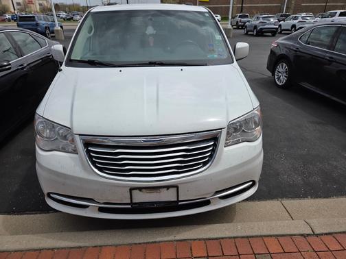 White 2015 Chrysler Town & Country Touring