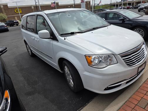 White 2015 Chrysler Town & Country Touring