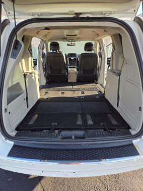 White 2015 Chrysler Town & Country Touring