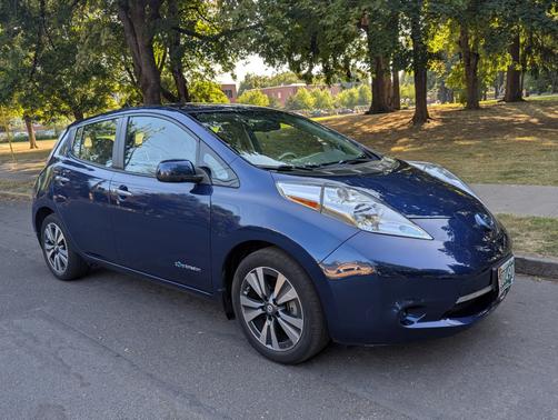 2016 Nissan Leaf SV