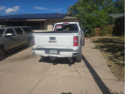 White 2017 GMC Sierra 2500 Denali