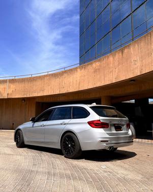 2017 BMW 330 i xDrive