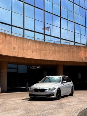 2017 BMW 330 i xDrive