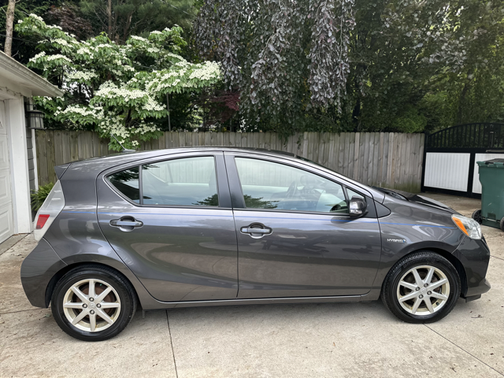 2012 Toyota Prius c Three