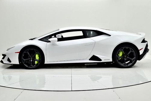 2020 Lamborghini Huracan EVO Base
