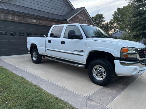 2006 GMC Sierra 2500 SLT H/D Crew Cab