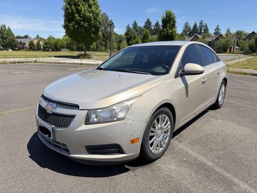 Gold 2012 Chevrolet Cruze ECO