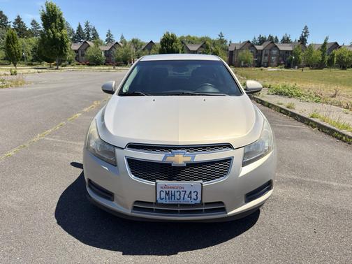 Gold 2012 Chevrolet Cruze ECO