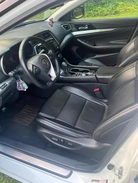 White 2021 Nissan Maxima 3.5 SV