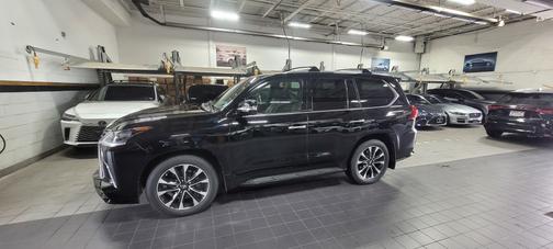 2021 Lexus LX 570 Three-Row