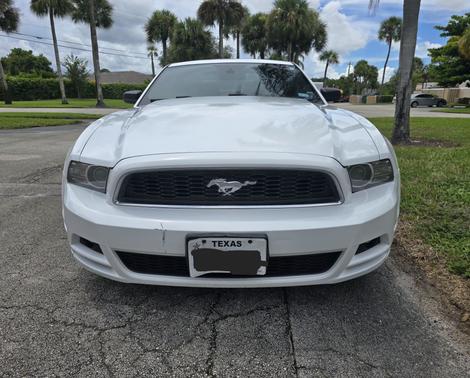White 2014 Ford Mustang V6