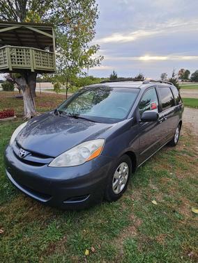 2008 Toyota Sienna LE