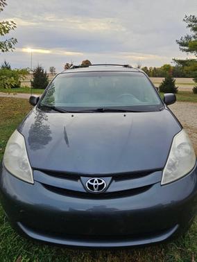 2008 Toyota Sienna LE