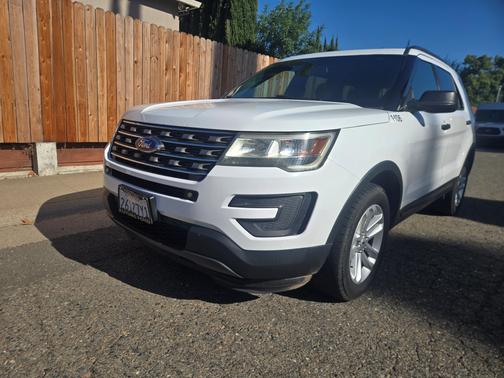 2016 Ford Explorer Base