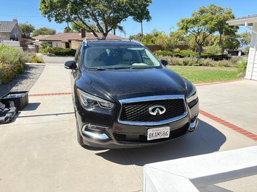 Black 2019 INFINITI QX60 LUXE
