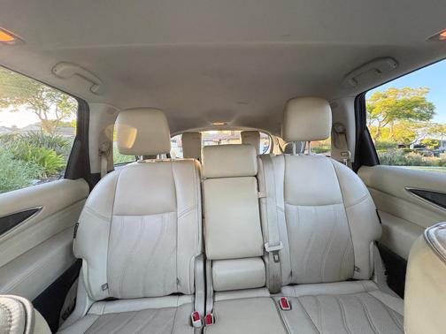 Black 2019 INFINITI QX60 LUXE
