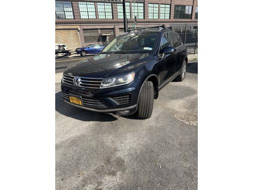 2015 Volkswagen Touareg V6 Lux