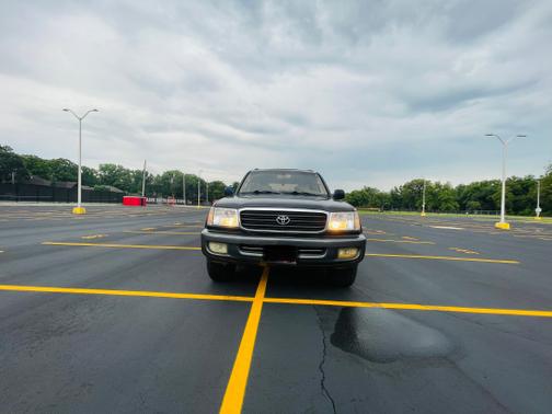 2001 Toyota Land Cruiser Base