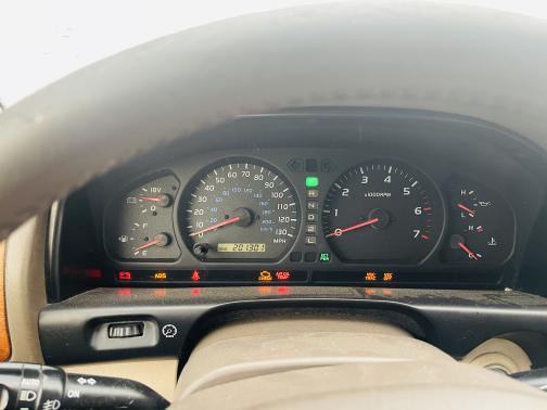 2001 Toyota Land Cruiser Base