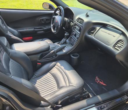 2001 Chevrolet Corvette Base