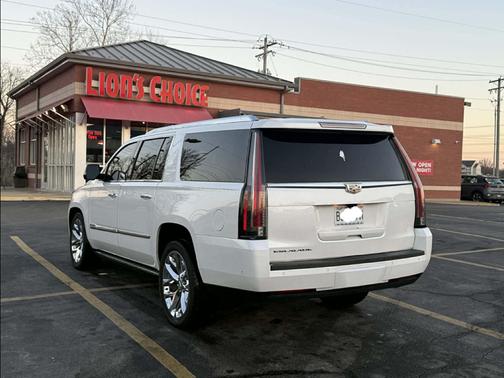 2018 Cadillac Escalade ESV Platinum