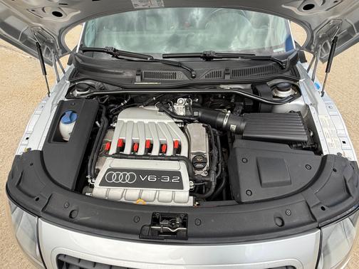 2004 Audi TT 3.2 quattro