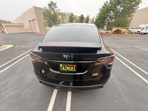 Black 2022 Tesla Model X Plaid